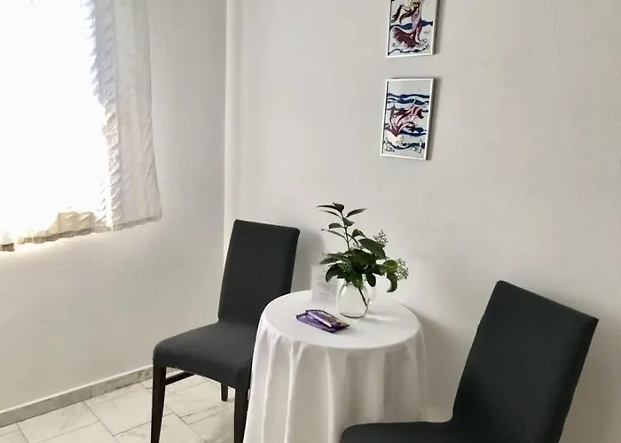La Mira House نيوس مارماراس