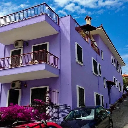 La Mira House 아파트호텔 네오스마르마라스