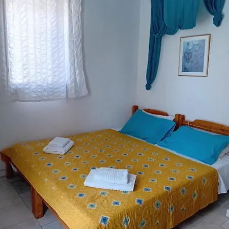 La Mira House Апарт-отель