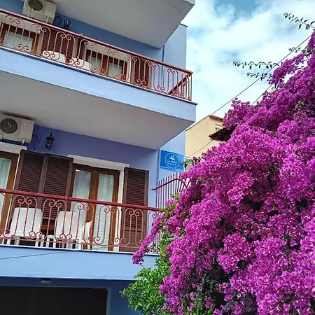 La Mira House *