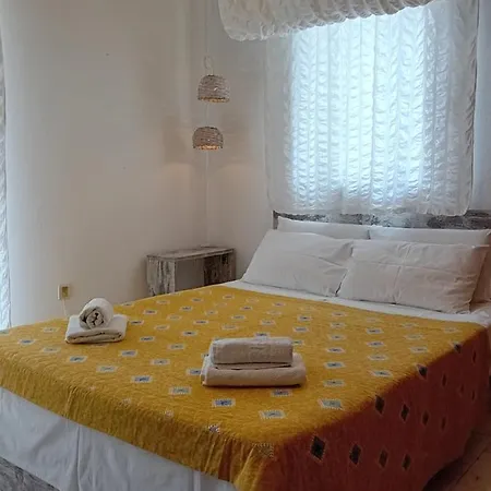 La Mira House 3* 네오스마르마라스