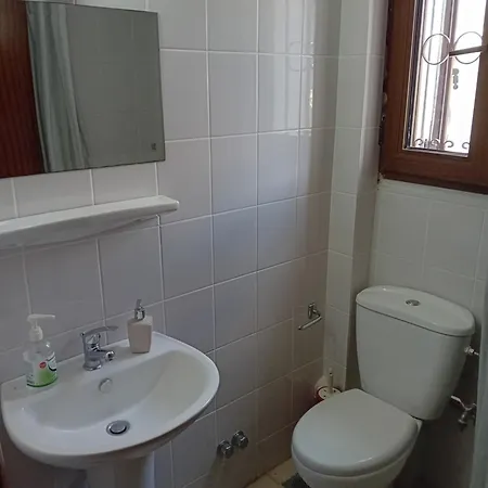 Aparthotel La Mira House 3*