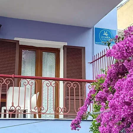 La Mira House Апарт-отель 3*