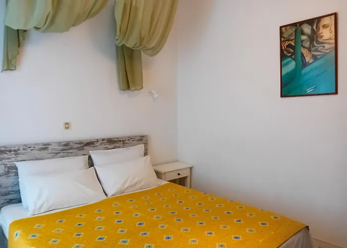 La Mira House Apart Otel 3*