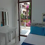 La Mira House Neos Marmaras
